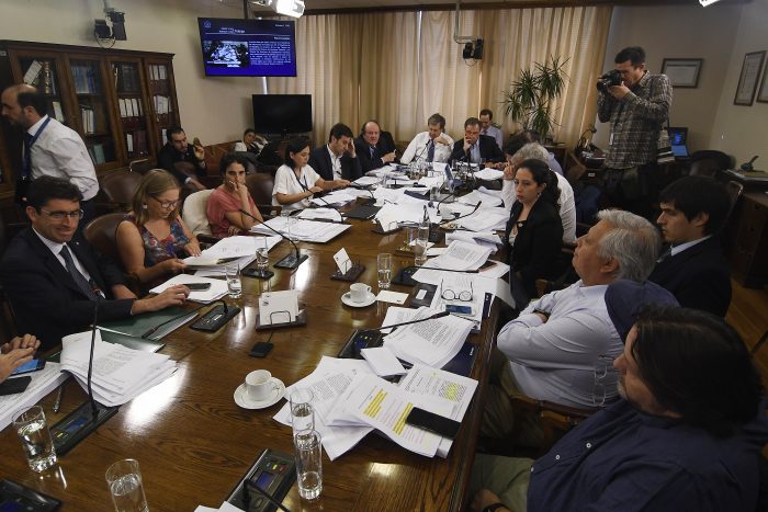 Comisión de Trabajo de la Cámara rechazó aumento de 6% en las pensiones Comisión de Trabajo de la Cámara rechazó aumento de 6% en las pensiones
