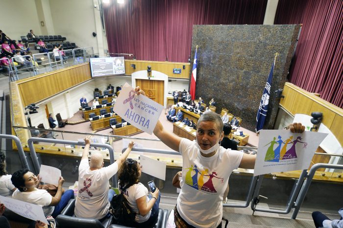 Senado despacha proyecto que crea la Ley Nacional del Cáncer “Claudio Mora” Senado despacha proyecto que crea la Ley Nacional del Cáncer