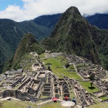 Chileno es detenido junto a otros cinco turistas por dañar templo en Machu Picchu
