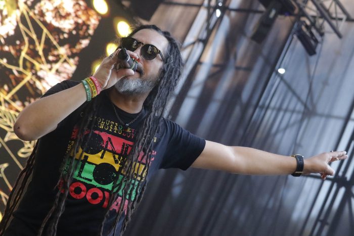 Quique Neira celebra 30 años de música con gira por Chile y el extranjero Quique Neira celebra 30 años de música con gira por Chile y el extranjero