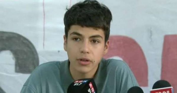 «Todos somos Víctor Chanfreau y Ayelén Salgado»: Organizaciones difunden carta en apoyo a dirigentes estudiantiles de la ACES