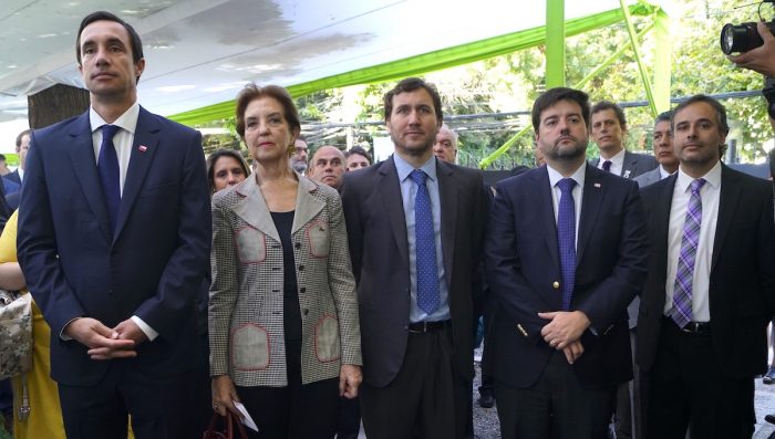 Acuerdo para la electromovilidad compromete a más de 50 empresas e instituciones Acuerdo para la electromovilidad compromete a más de 50 empresas e instituciones