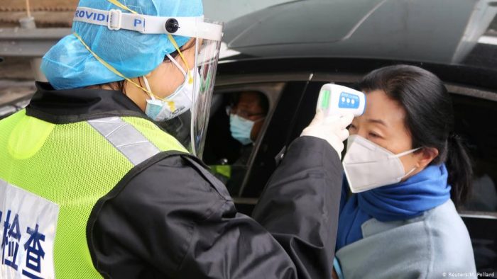 Francia reporta los dos primeros casos de coronavirus de Wuhan en Europa