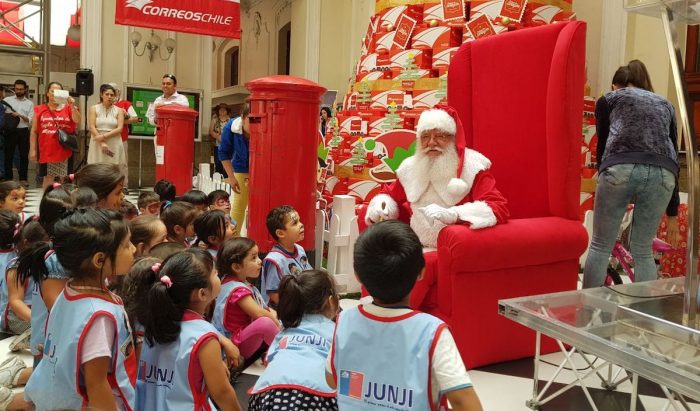 CorreosChile cierra su campaña de Navidad con más de 27 mil cartas apadrinadas CorreosChile cierra su campaña de Navidad con más de 27 mil cartas apadrinadas