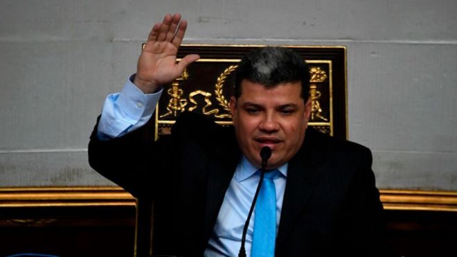Asamblea Nacional: EE.UU. sanciona a Luis Parra, el diputado que se proclamó «presidente» del Parlamento de Venezuela en lugar de Juan Guaidó Asamblea Nacional: EE.UU. sanciona a Luis Parra, el diputado que se proclamó