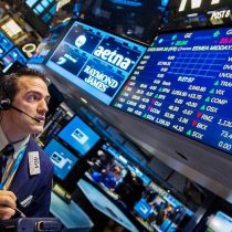 Wall Street abre en rojo y Dow Jones cae un 2,73% por miedo a segunda ola del virus
