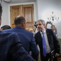 La Moneda juega al misterio con el informe big data: Blumel ahora asegura que “las acciones de inteligencia no se comentan