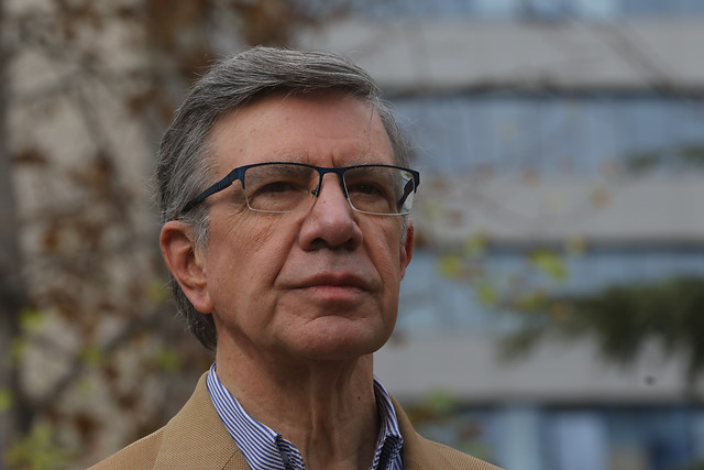 Encuesta Pulso Ciudadano: Joaquín Lavín es desplazado del primer lugar por Parisi Encuesta Pulso Ciudadano: Joaquín Lavín es desplazado del primer lugar por Parisi