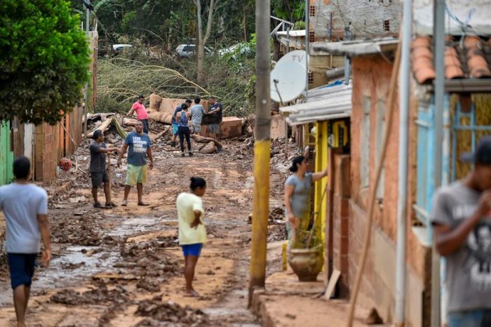Medio centenar de personas ha muerto en Brasil por causa de las lluvias Medio centenar de personas ha muerto en Brasil por causa de las lluvias