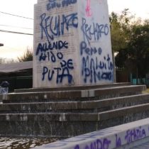 Organizaciones repudian ataque con rayados obscenos a monumento de Salvador Allende en San Joaquín