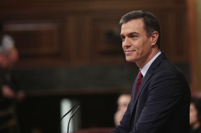 España: Pedro Sánchez investido presidente del Gobierno bajo el cántico del “Sí se puede” España: Pedro Sánchez investido presidente del Gobierno bajo el cántico del “Sí se puede