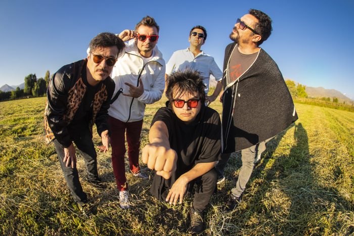 Pillanes lanzarán esta semana su vinilo en Santiago, además anuncian firma de discos Pillanes lanzarán esta semana su vinilo en Santiago, además anuncian firma de discos