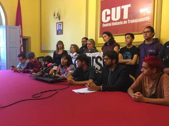 Cones denuncia la aplicación de la Ley de Seguridad del Estado contra miembros de la ACES tras “boicot” al proceso PSU Cones denuncia la aplicación de la Ley de Seguridad del Estado contra miembros de la ACES tras