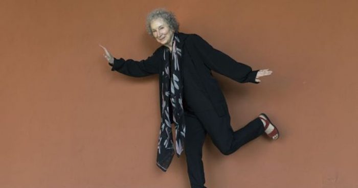 Margaret Atwood, autora de “El cuento de la criada”: “Si Estados Unidos tuviera una dictadura, sería religiosa” Margaret Atwood, autora de “El cuento de la criada”: “Si Estados Unidos tuviera una dictadura, sería religiosa”