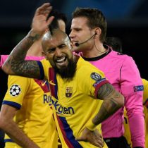 Titular y expulsado: con Vidal en cancha, Barcelona empata a 1 ante el Napoli por los octavos de final de la Champions League