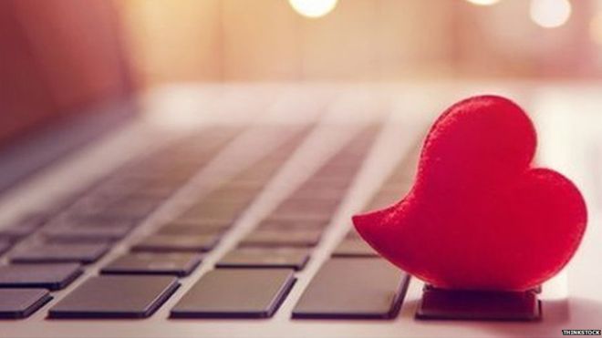 «Utilizó un rostro falso y me desangró»: la mujer que envió miles de dólares a su amor de internet que resultó ser un estafador «Utilizó un rostro falso y me desangró»: la mujer que envió miles de dólares a su amor de internet que resultó ser un estafador