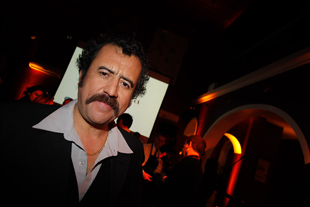 «Un acto de amedrentamiento»: las dudas del actor y concejal Erto Pantoja en torno al robo que sufrió junto a su familia