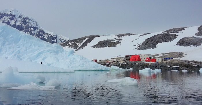 Aniversario de la base Yelcho, la perla de la ciencia marina antártica Aniversario de la base Yelcho, la perla de la ciencia marina antártica