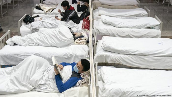 China extrema restricciones y reporta 563 muertos por coronavirus China extrema restricciones y reporta 563 muertos por coronavirus