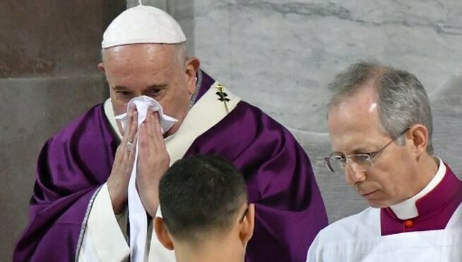 El Papa no asistió a una misa en medio de la alerta por el coronavirus en Italia El Papa no asistió a una misa en medio de la alerta por el coronavirus en Italia