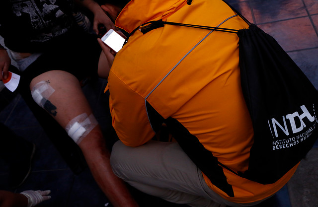 INDH informa que otro joven de Puente Alto denunció golpiza grupal por parte de Carabineros INDH informa que otro joven de Puente Alto denunció golpiza grupal por parte de Carabineros