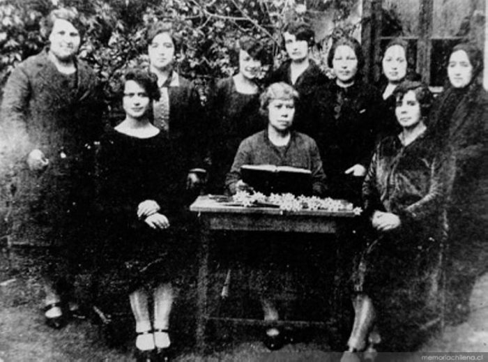 A 143 años del ingreso de las mujeres a la Universidad: ¿Cómo se logró este importante hito? A 143 años del ingreso de las mujeres a la Universidad: ¿Cómo se logró este importante hito?