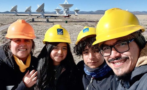 Alumna de Toconao prepara proyecto de reloj solar inspirado en cosmovisión andina Alumna de Toconao prepara proyecto de reloj solar inspirado en cosmovisión andina