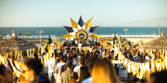 Corona Summer Festival celebrará en Pichilemu los más de 2 millones de mts2 de playas limpiados por los Voluntarios Por El Océano Corona Summer Festival celebrará en Pichilemu los más de 2 millones de mts2 de playas limpiados por los Voluntarios Por El Océano