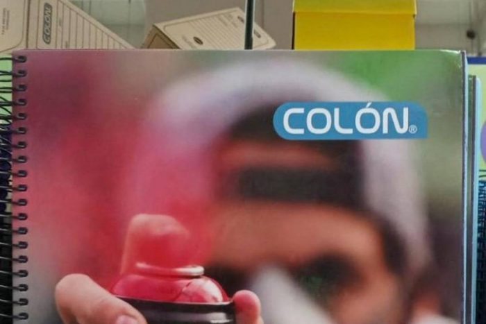 Cadenas deciden retirar cuadernos Colón tras pataleta de Moreira Cadenas deciden retirar cuadernos Colón tras pataleta de Moreira