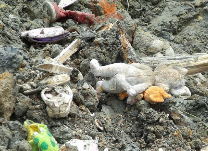 Fundación Relaves acusa que minera aún no cumple sentencia ambiental tras colapso de terreno por terremoto del 27F Fundación Relaves acusa que minera aún no cumple sentencia ambiental tras colapso de terreno por terremoto del 27F