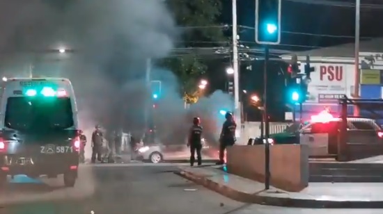 Serios incidentes se registraron en La Florida tras recital de “La Polla Récords” Serios incidentes se registraron en La Florida tras recital de “La Polla Récords”