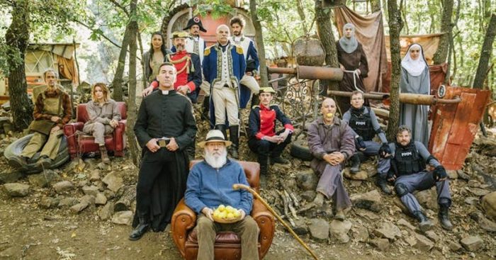 El surruralismo de José Luis Cuerda: cuatro películas para un género El surruralismo de José Luis Cuerda: cuatro películas para un género