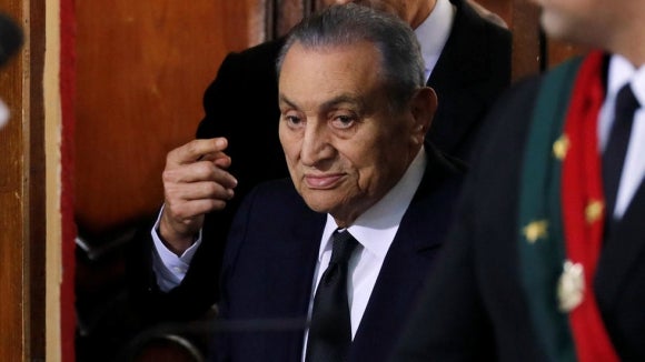 Muere el expresidente Hosni Mubarak, el hombre que gobernó Egipto con mano de hierro por 30 años