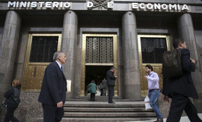 En la masacre de bonos argentinos, algunos atraen a inversores En la masacre de bonos argentinos, algunos atraen a inversores
