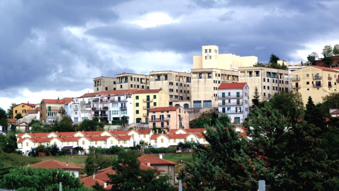 Teora: el pueblo italiano que paga el arriendo a nuevos residentes para incrementar su población Teora: el pueblo italiano que paga el arriendo a nuevos residentes para incrementar su población