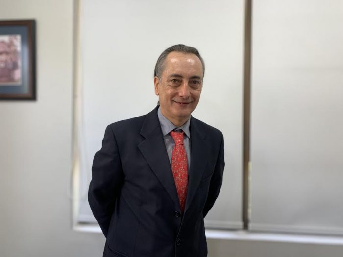 Covid-19 en Chile: Ex ministros de Salud hacen llamado a la “tranquilidad” y a la “acción” Covid-19 en Chile: Ex ministros de Salud hacen llamado a la