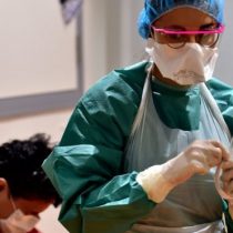 «La sala de emergencias se está derrumbando»: la dramática situación que deben enfrentar los médicos que atienden a pacientes con covid-19 en Italia
