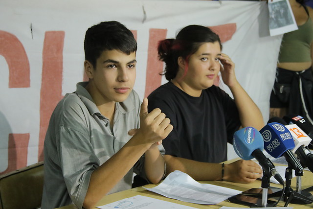 Organizaciones sociales salen en defensa de los secundarios detenidos en Ñuñoa