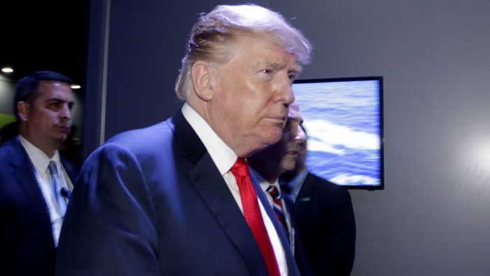 Facebook y Twitter aplican etiquetas de advertencia a video manipulado que fue compartido por Donald Trump Facebook y Twitter aplican etiquetas de advertencia a video manipulado que fue compartido por Donald Trump