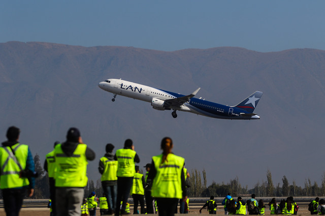 Aerolíneas latinoamericanas se siguen paralizando a raíz del coronavirus Aerolíneas latinoamericanas se siguen paralizando a raíz del coronavirus