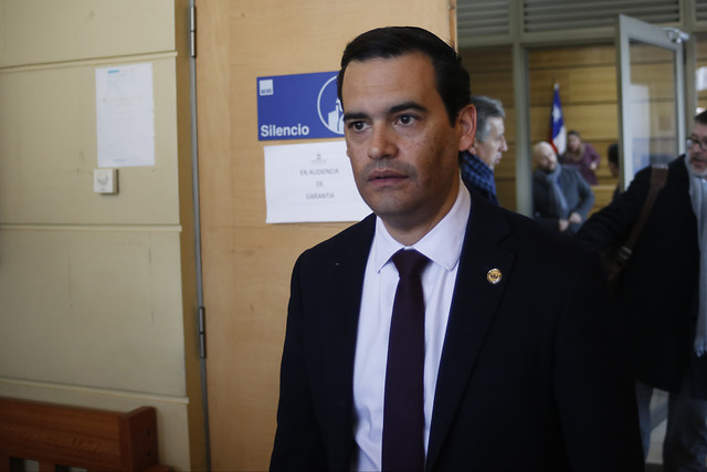 Fiscalía investigará penalmente a Seremi de la Araucanía contagiada con Covid-19 que habló con la prensa Fiscalía investigará penalmente a Seremi de la Araucanía contagiada con Covid-19 que habló con la prensa