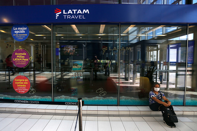 Sindicato de Latam ante la crisis: “Queremos que la empresa nos asegure que no habrá despidos masivos” Sindicato de Latam ante la crisis: “Queremos que la empresa nos asegure que no habrá despidos masivos”