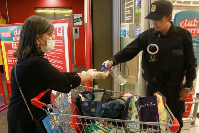 Lo que necesita saber, lo que puede hacer y lo que está prohibido durante la cuarentena total Lo que necesita saber, lo que puede hacer y lo que está prohibido durante la cuarentena total
