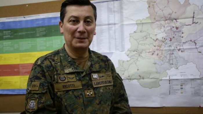 Parlamentarios rechazan declaración del Ejército de que la prioridad en Estado de Catástrofe sea “el orden público” Parlamentarios rechazan declaración del Ejército de que la prioridad en Estado de Catástrofe sea