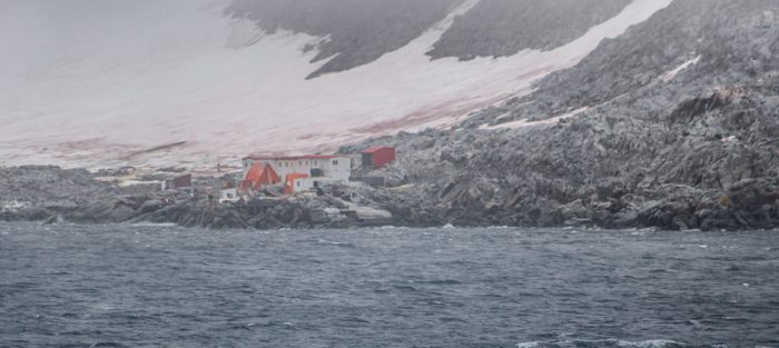 INACH dispuso medidas precautorias en Antártica por avance de la pandemia de COVID-19 INACH dispuso medidas precautorias en Antártica por avance de la pandemia de COVID-19