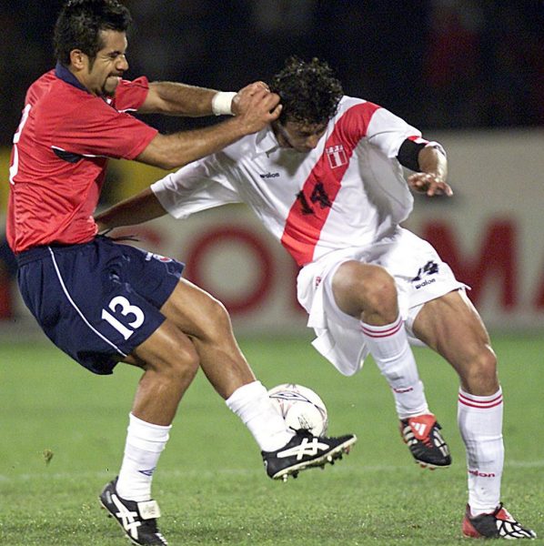 Desde China, exfutbolista Jorge Vargas advierte al Gobierno: “El toque de queda no sirve” Desde China, exfutbolista Jorge Vargas advierte al Gobierno: