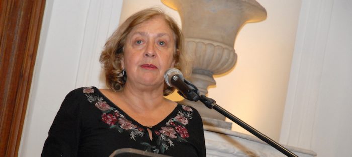 Mónica González en Cátedra Mujeres y Medios en Facultad de Comunicación y Letras UDP Mónica González en Cátedra Mujeres y Medios en Facultad de Comunicación y Letras UDP