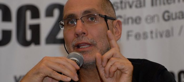 Escritor y guionista de «Amores perros» y «Babel» reivindica los libros como «velas» para la oscuridad Escritor y guionista de «Amores perros» y «Babel» reivindica los libros como «velas» para la oscuridad