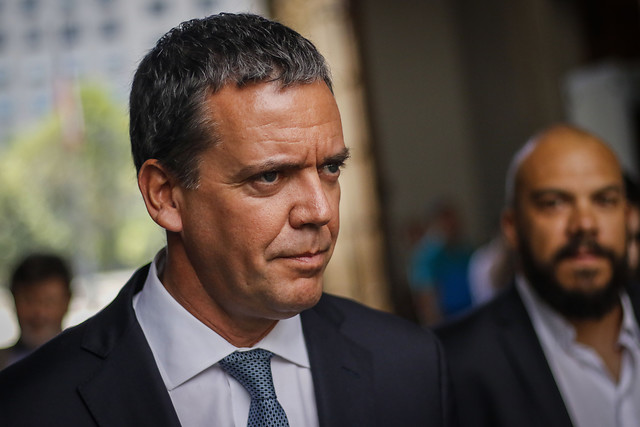 Agenda Covid-19: aprueban proyecto que aumenta penas a quienes infrinjan cuarentena y sanciona a empresas Agenda Covid-19: aprueban proyecto que aumenta penas a quienes infrinjan cuarentena y sanciona a empresas