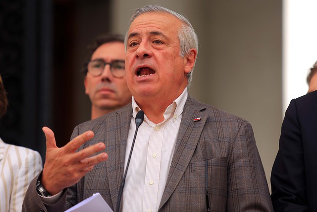Mañalich informa que casos confirmados de coronavirus en Chile suben a 181: hay 9 graves Mañalich informa que casos confirmados de coronavirus en Chile suben a 181: hay 9 graves